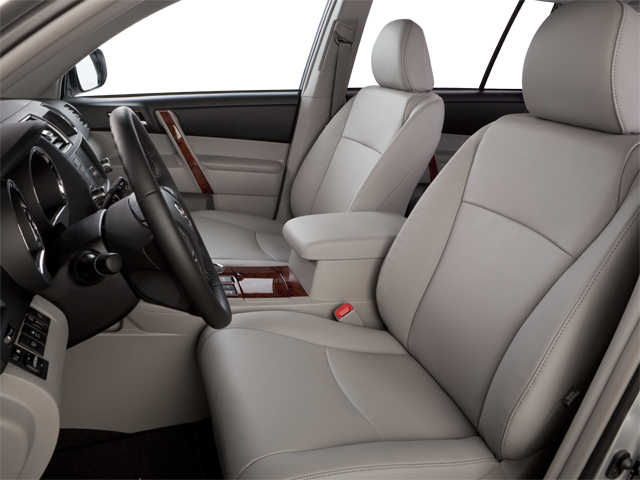2012 Toyota HIGHLANDER SE