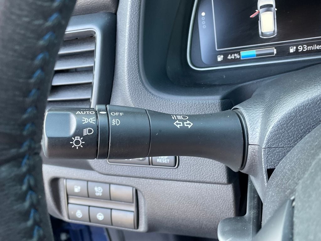 2022 Nissan Leaf SV Plus