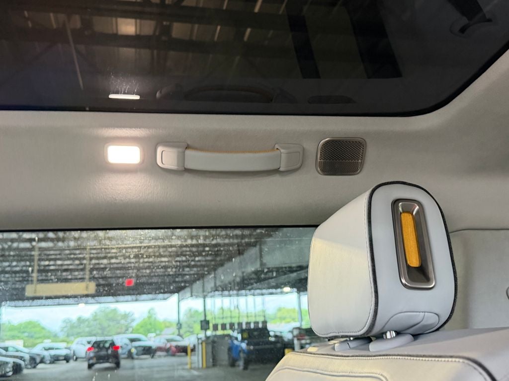 2023 Rivian R1S Adventure