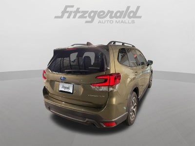 2024 Subaru Forester Premium