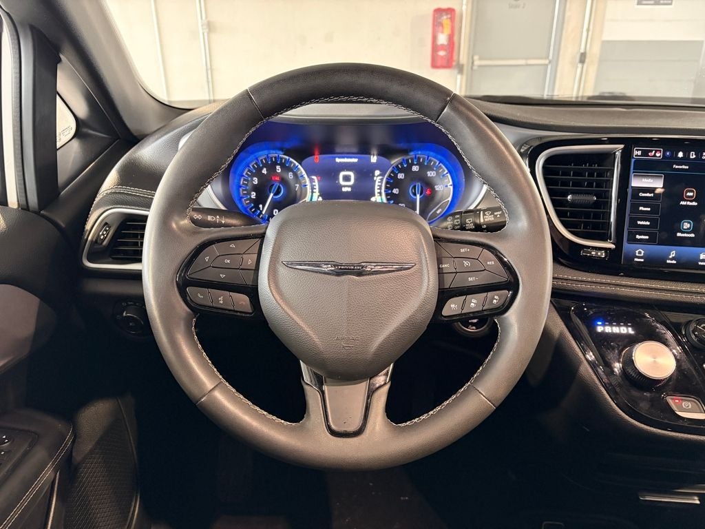 2024 Chrysler Pacifica Touring
