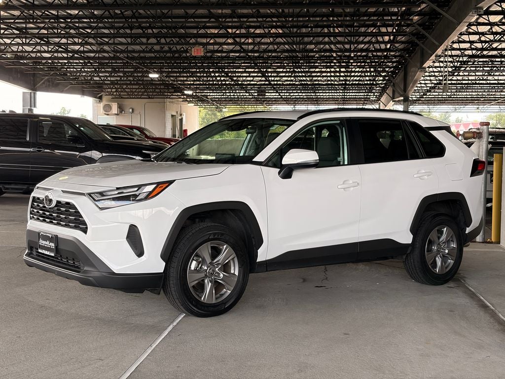 2025 Toyota RAV4 XLE