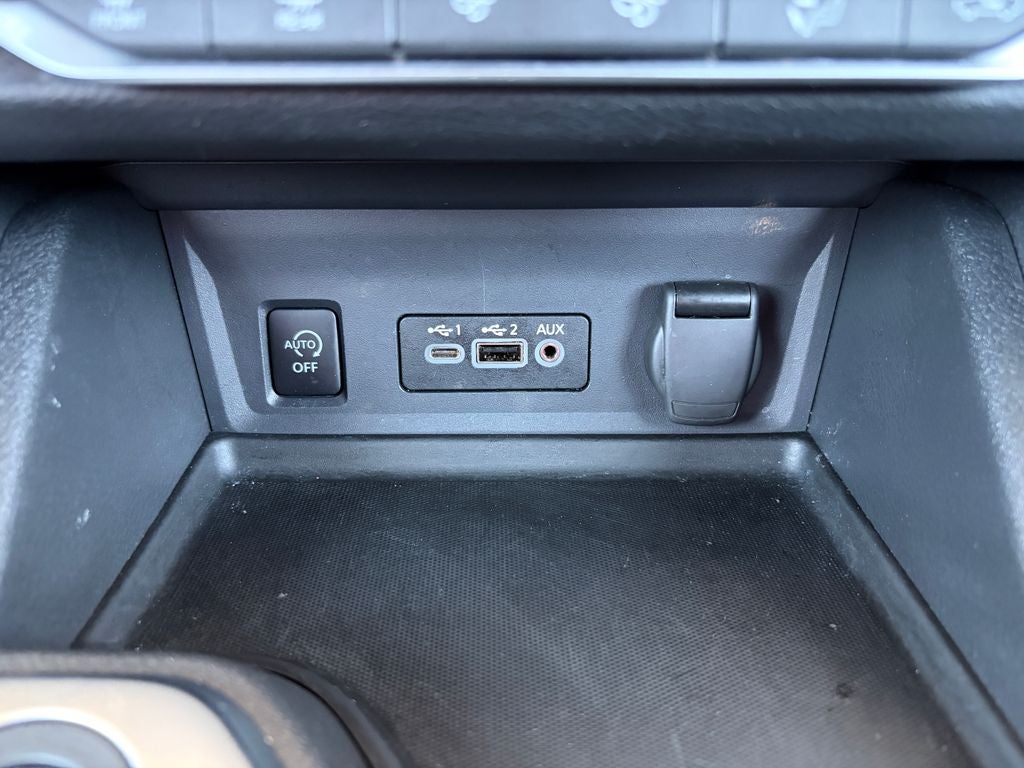 2025 Nissan Sentra SR - Photo 24