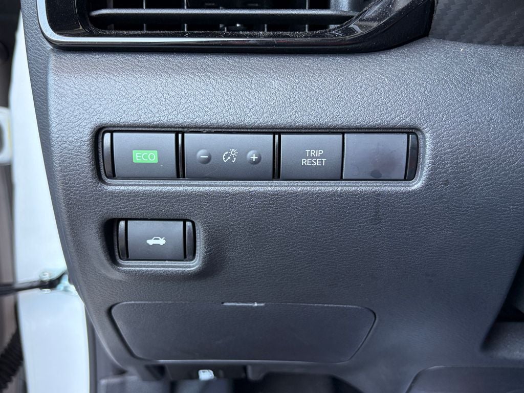 2025 Nissan Sentra SR - Photo 27