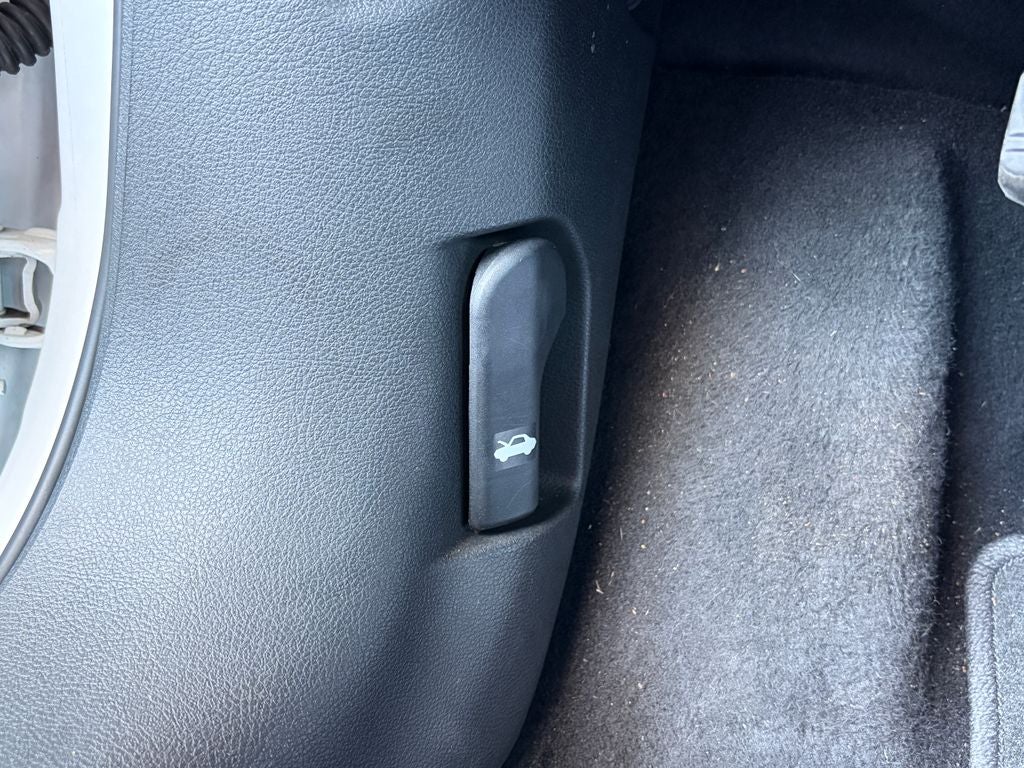 2025 Nissan Sentra SR - Photo 29
