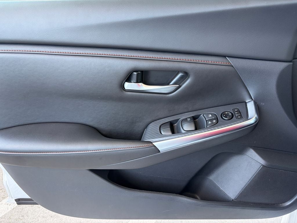 2025 Nissan Sentra SR - Photo 30