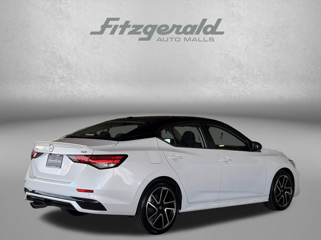 2025 Nissan Sentra SR - Photo 8