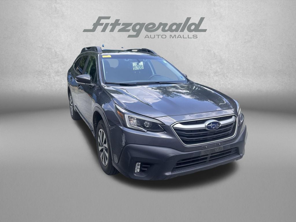 2022 Subaru Outback Premium's photo