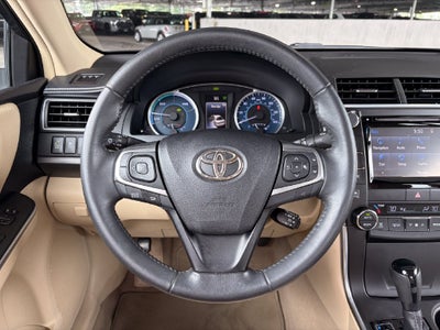 2016 Toyota Camry Hybrid XLE