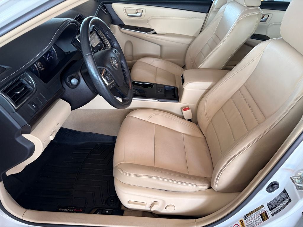 2017 Toyota CAMRY XLE