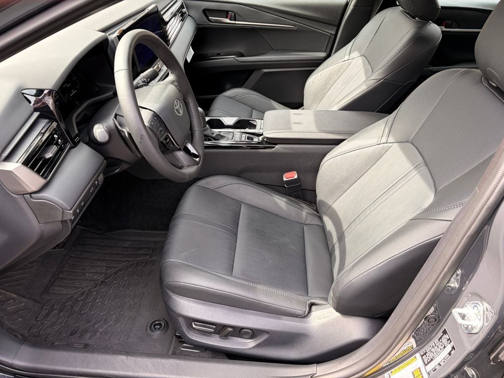 2025 Toyota CAMRY XSE