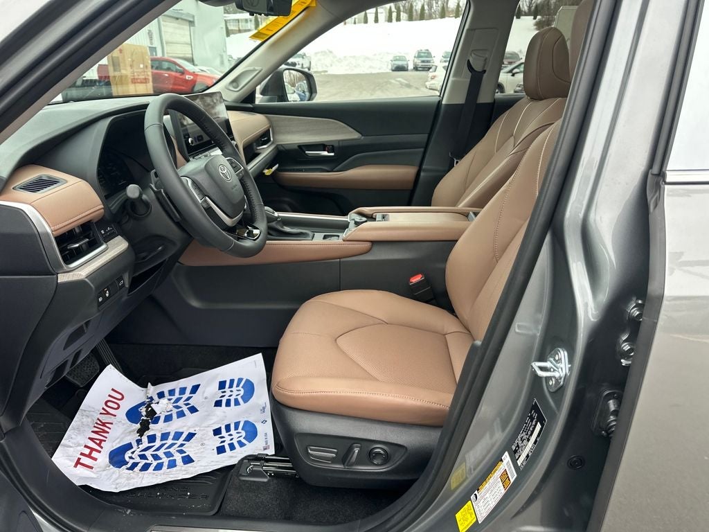 2026 Toyota Grand Highlander Platinum