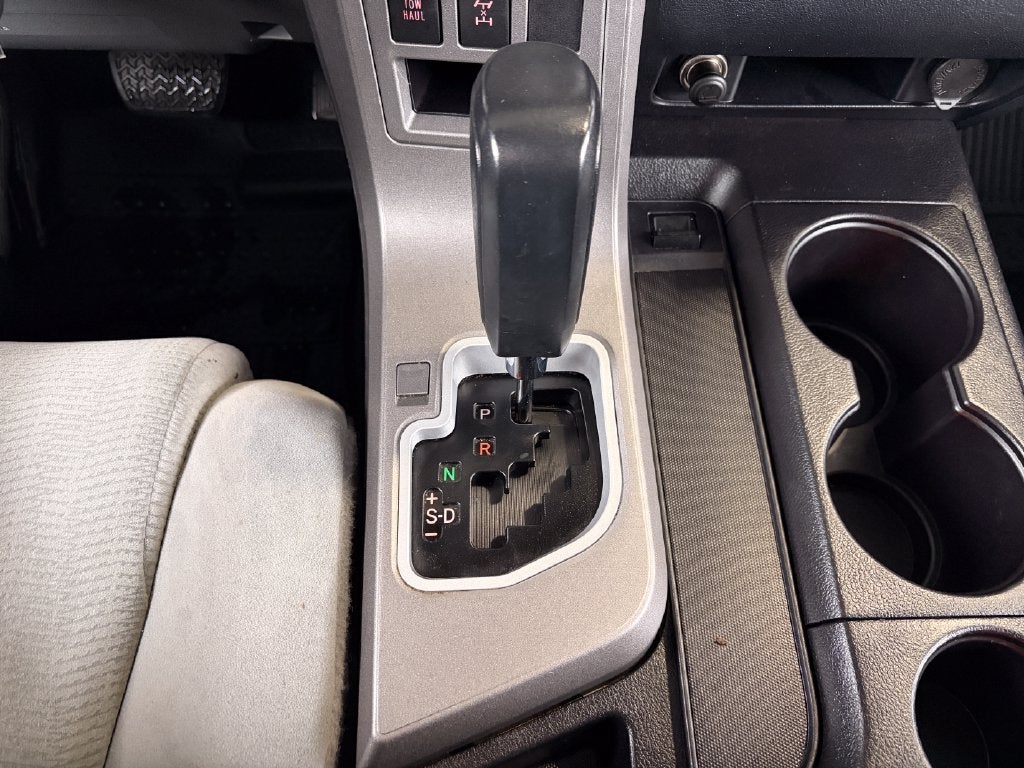 2017 Toyota Sequoia SR5 5.7L