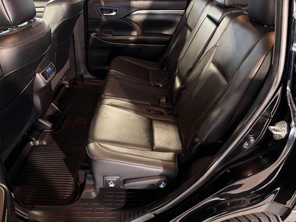 2019 Toyota HIGHLANDER Limited