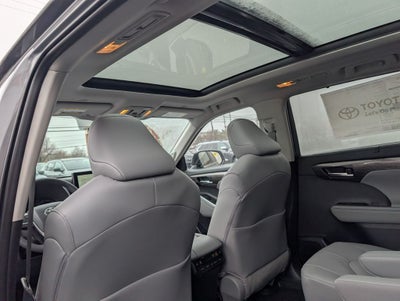 2026 Toyota Highlander Hybrid Hybrid Platinum