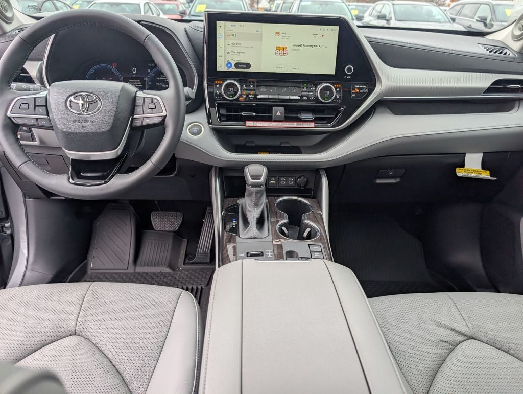 2026 Toyota Highlander Hybrid Hybrid Platinum