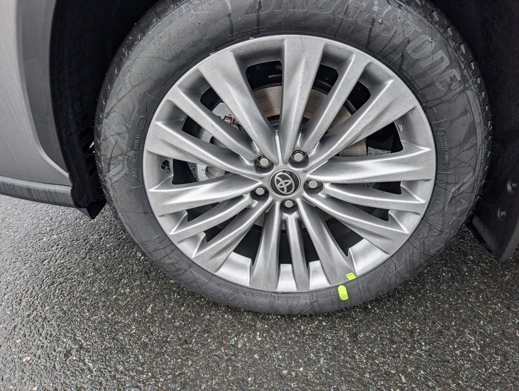 2026 Toyota Highlander Hybrid Hybrid Platinum