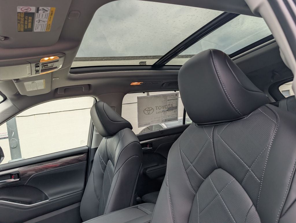 2026 Toyota Highlander Hybrid Hybrid Platinum