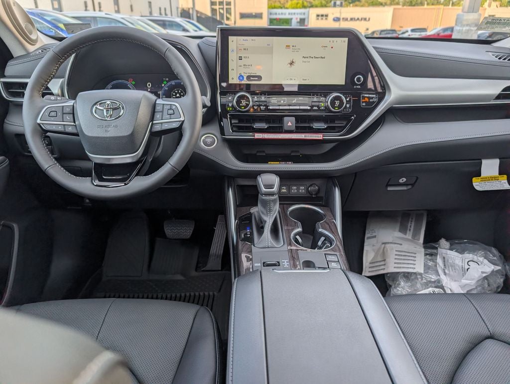 2026 Toyota Highlander Hybrid Hybrid Platinum