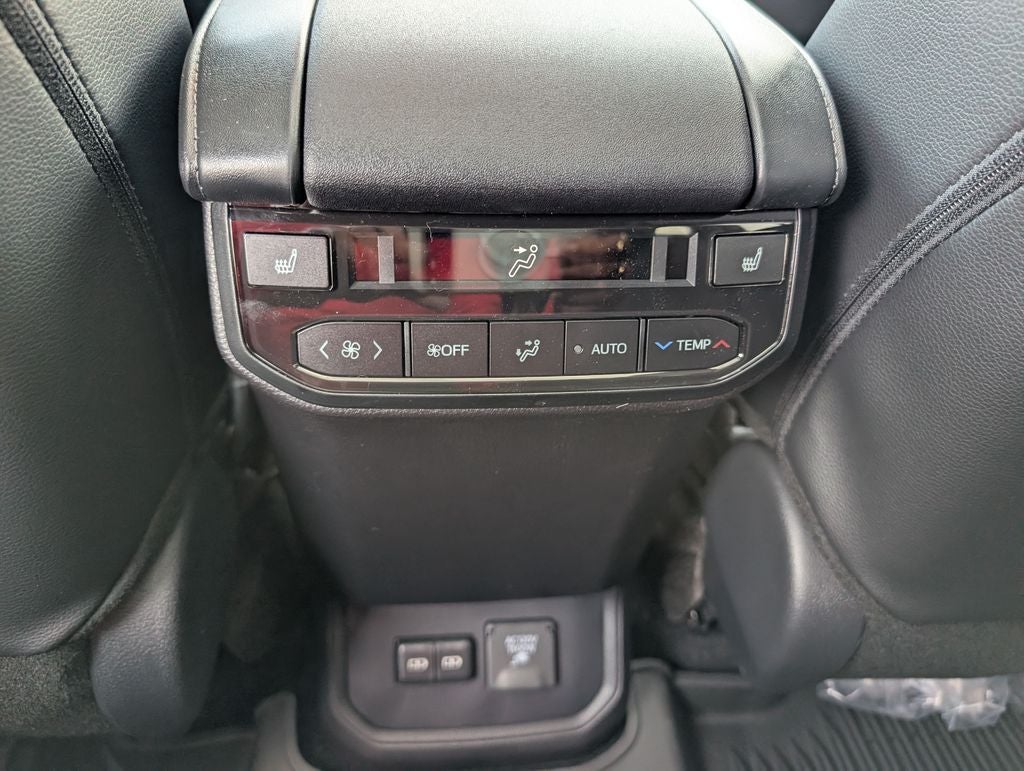 2026 Toyota Highlander Hybrid Hybrid Platinum