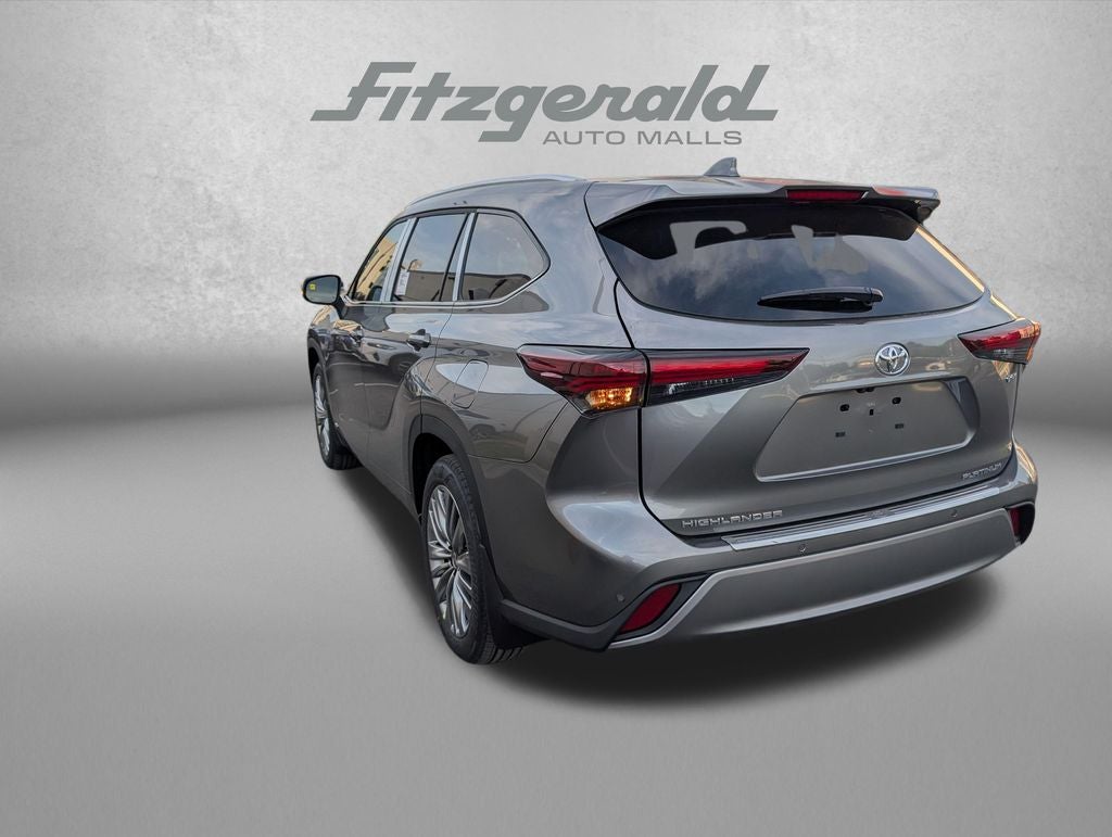 2026 Toyota Highlander Hybrid Hybrid Platinum