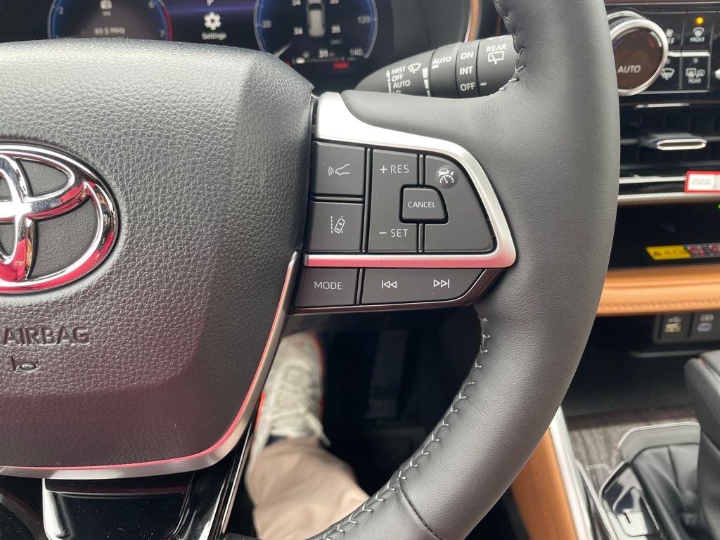 2026 Toyota Highlander Platinum