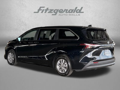 2026 Toyota Sienna LE 7 Passenger