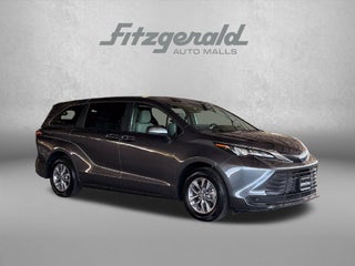 2025 Toyota Sienna LE 8 Passenger