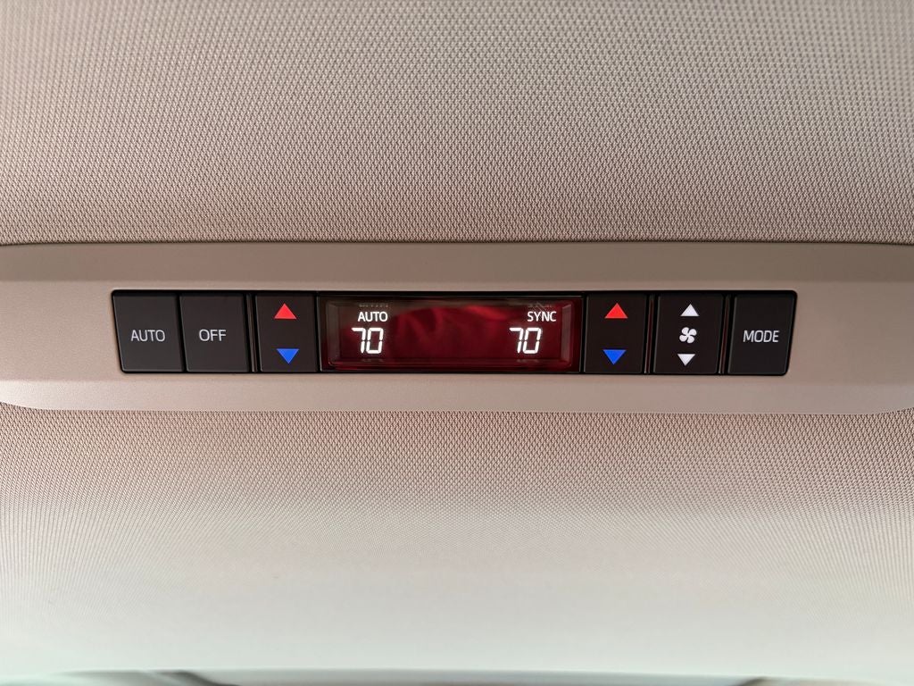 2026 Toyota Sienna XLE 8 Passenger