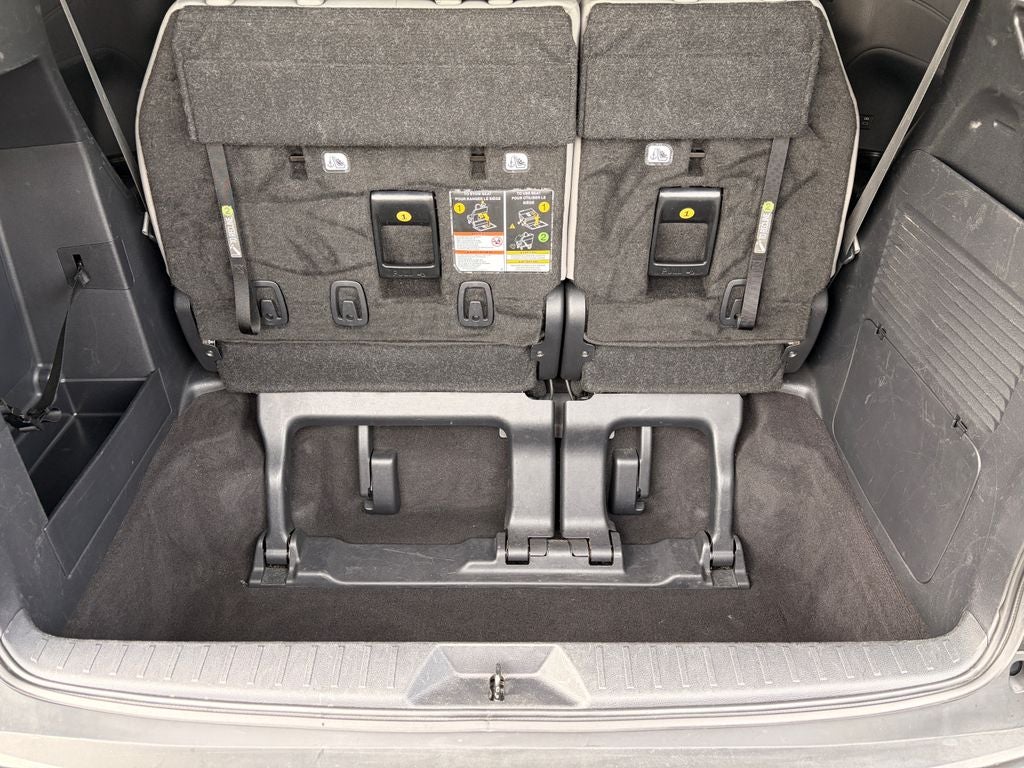 2025 Toyota SIENNA XLE XLE 8 Passenger