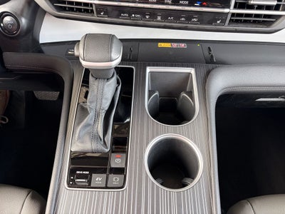 2025 Toyota SIENNA XLE XLE 8 Passenger
