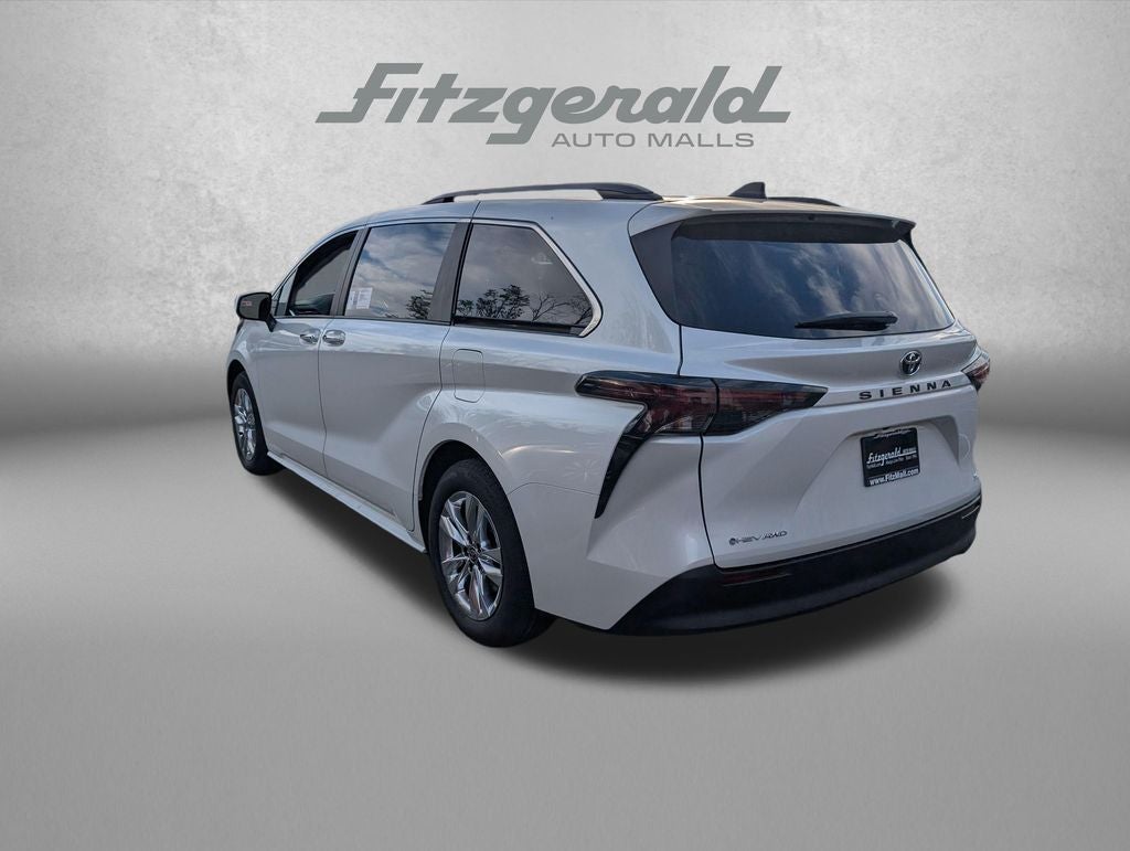 2026 Toyota Sienna XLE