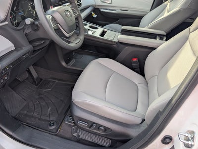 2026 Toyota Sienna XLE