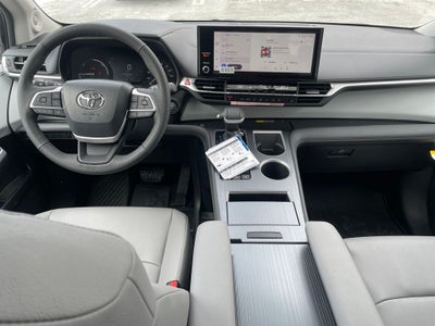2026 Toyota Sienna XLE