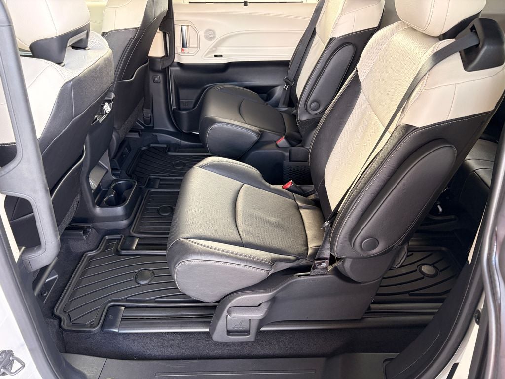 2026 Toyota Sienna Limited 7 Passenger