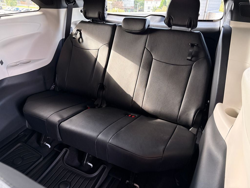 2026 Toyota Sienna Limited 7 Passenger