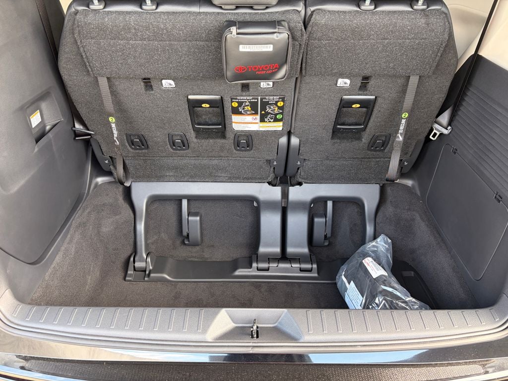 2026 Toyota Sienna Limited 7 Passenger