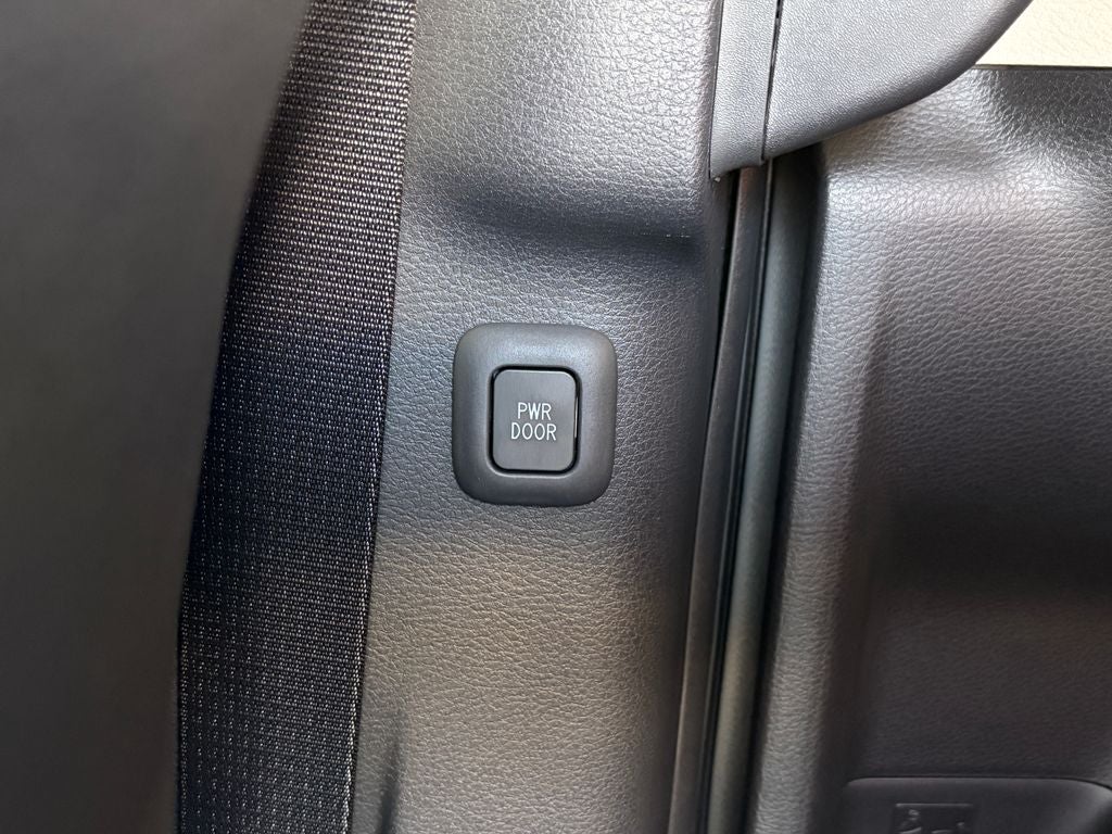 2026 Toyota Sienna Limited 7 Passenger