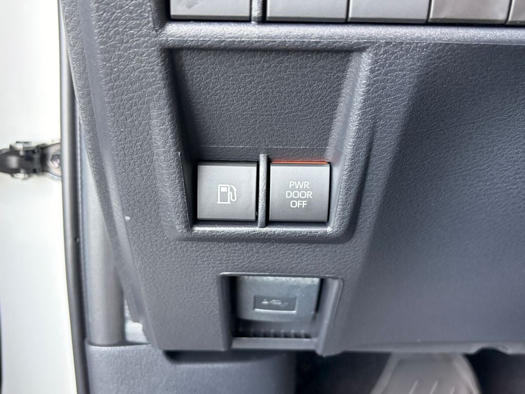 2026 Toyota Sienna Limited 7 Passenger