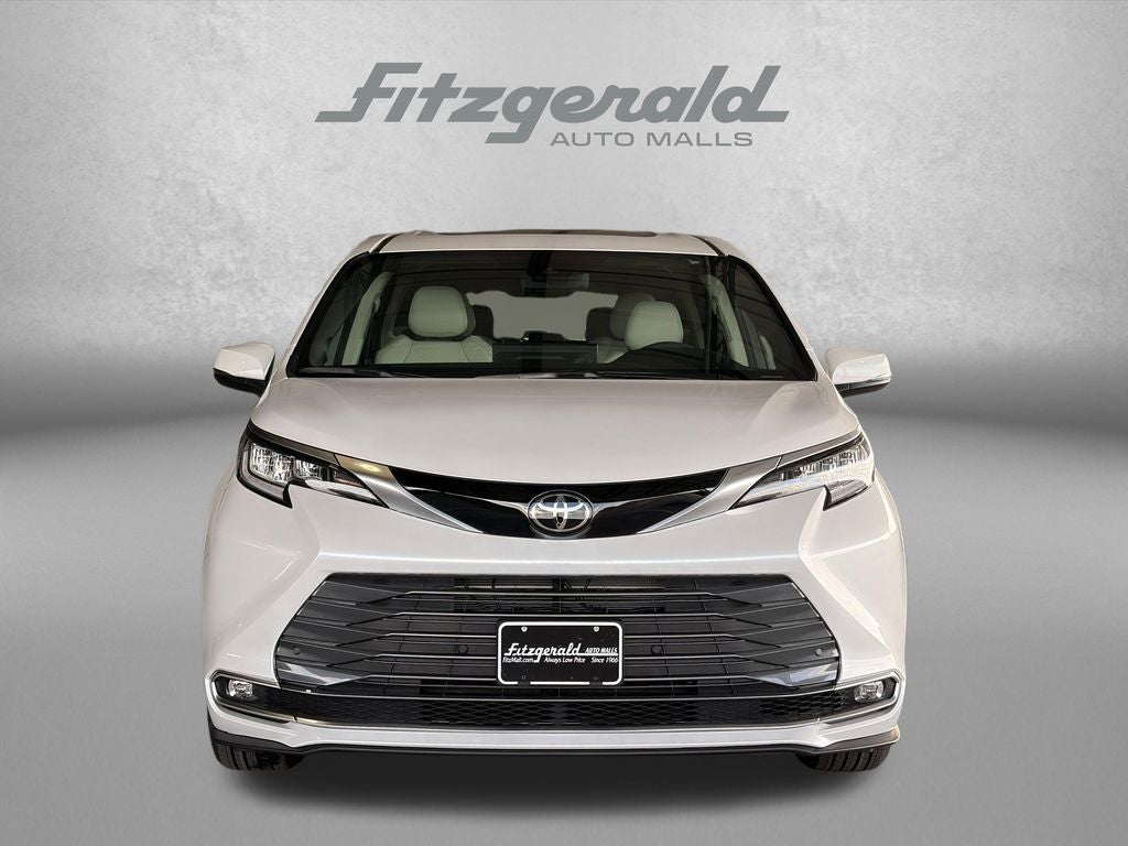 2026 Toyota Sienna Limited 7 Passenger