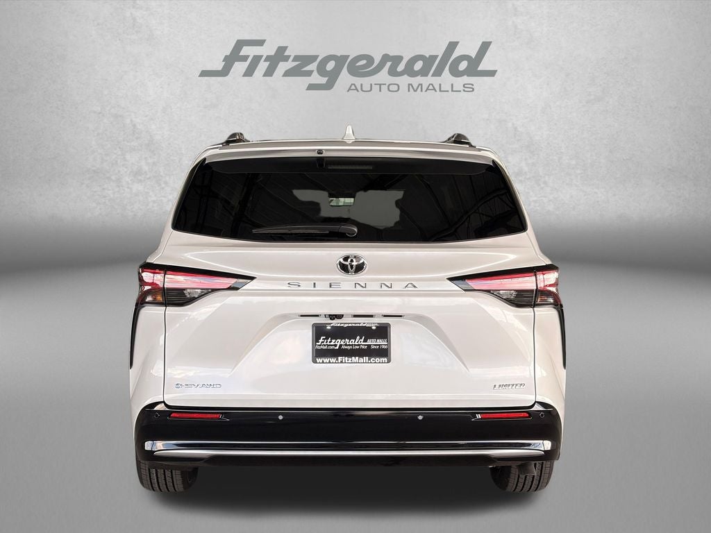 2026 Toyota Sienna Limited 7 Passenger