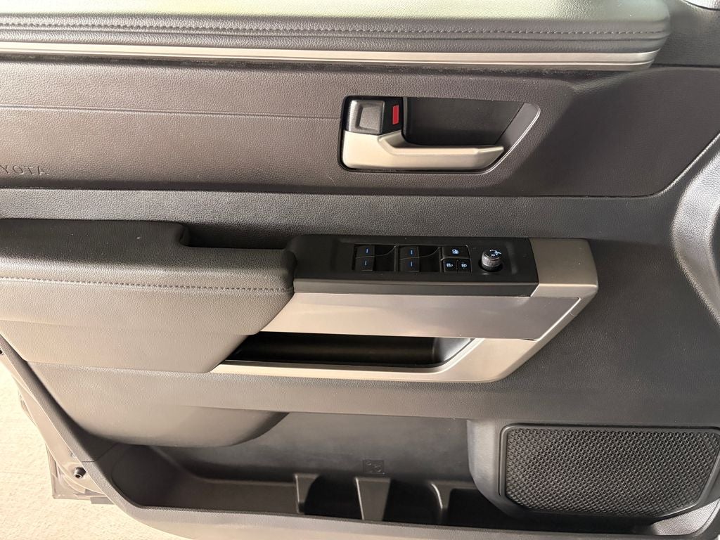 2023 Toyota TUNDRA 4X4 SR5