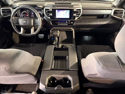 2025 Toyota TUNDRA 4X4 SR5