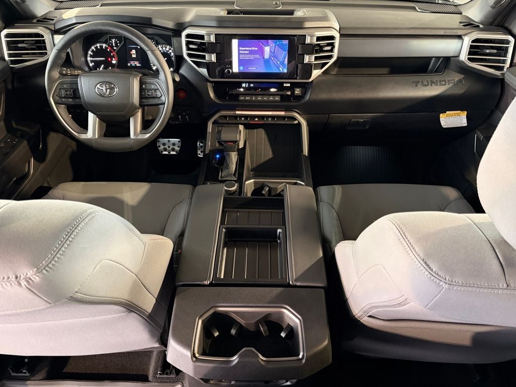 2025 Toyota TUNDRA 4X4 SR5