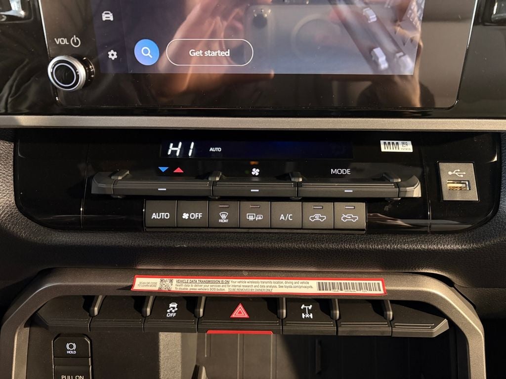 2025 Toyota TUNDRA 4X4 SR5