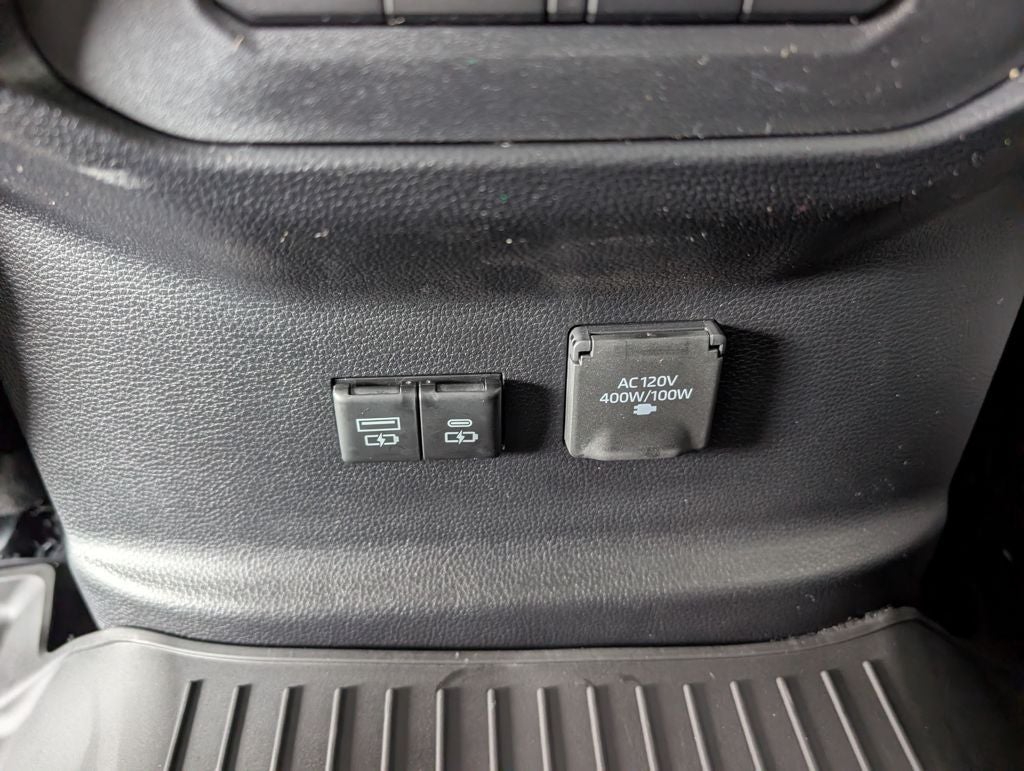 2026 Toyota Tundra i-FORCE MAX Platinum i-FORCE MAX