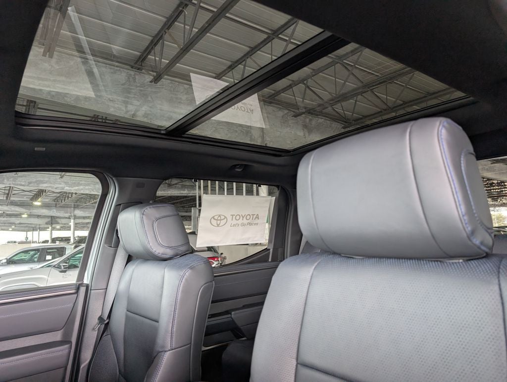 2026 Toyota Tundra i-FORCE MAX Platinum i-FORCE MAX