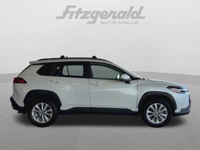 2024 Toyota Corolla Cross LE