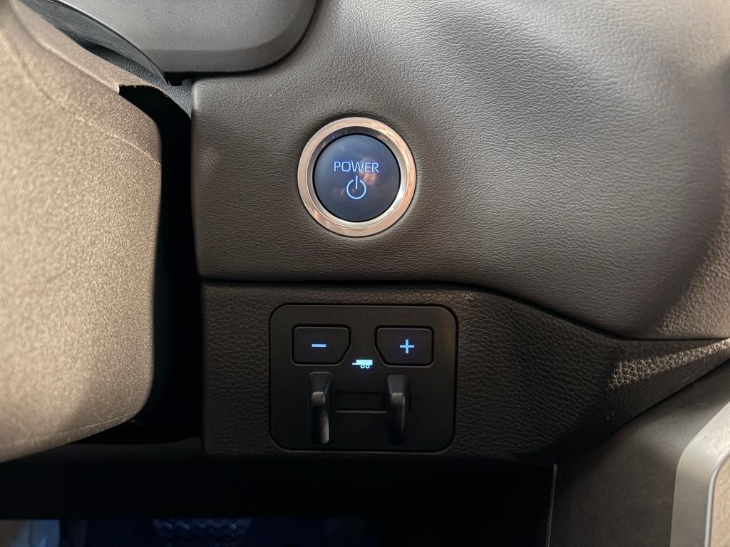 2024 Toyota SEQUOIA 4WD Platinum