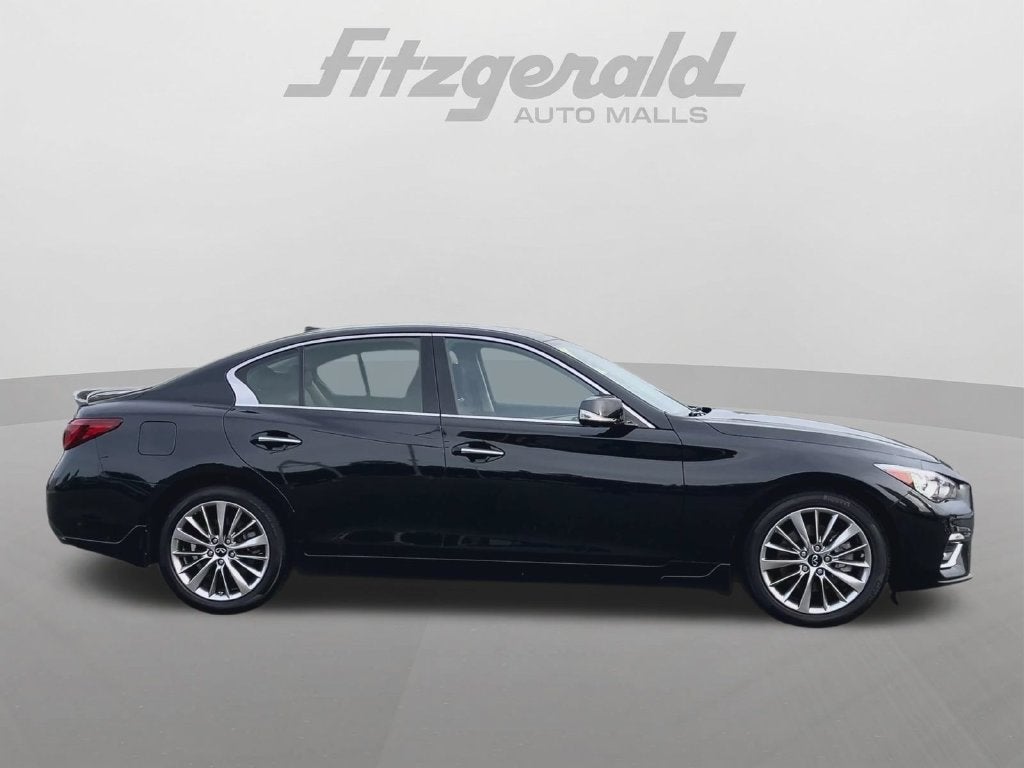 2022 INFINITI Q50 LUXE